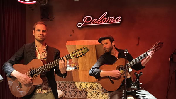 Los Palomitos