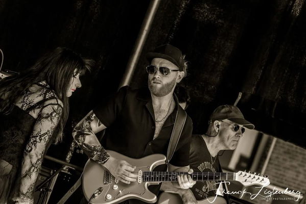 JC Cherry @ Buurtcentrum Poortershoes 2027-01-17