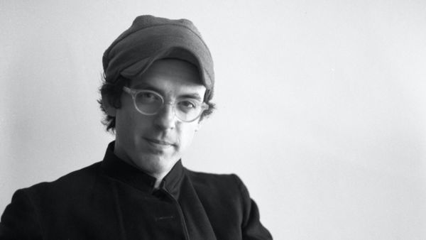 Clap Your Hands Say Yeah @ Tolhuistuin 2027-02-16