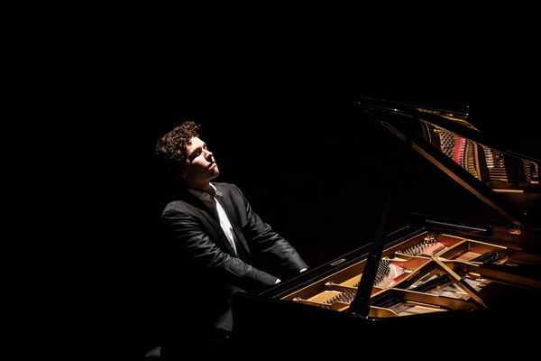 Nikola Meeuwsen @ TivoliVredenburg 2026-11-15
