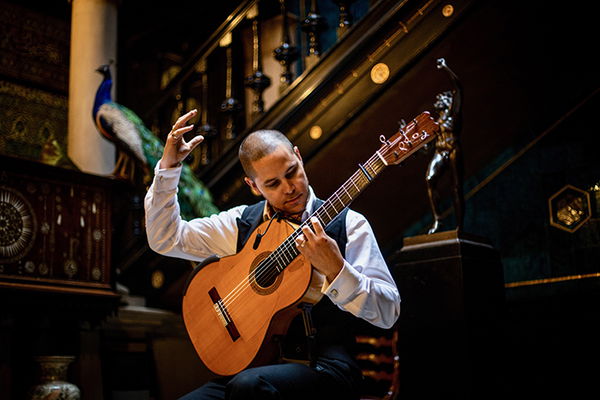 Samuel Moore @ Green Note 2026-10-22