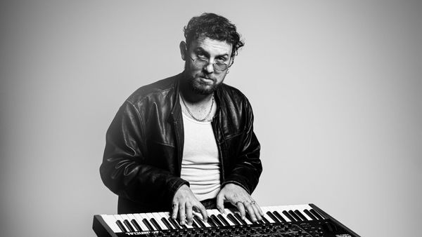 Solomon Fox @ Kavka Zappa 2026-11-15