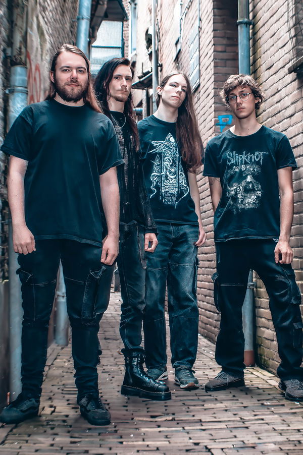 Oorverdovend: HESKEN + Release the River + Crush