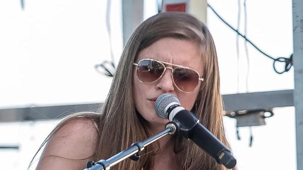 Katie Henry & band
