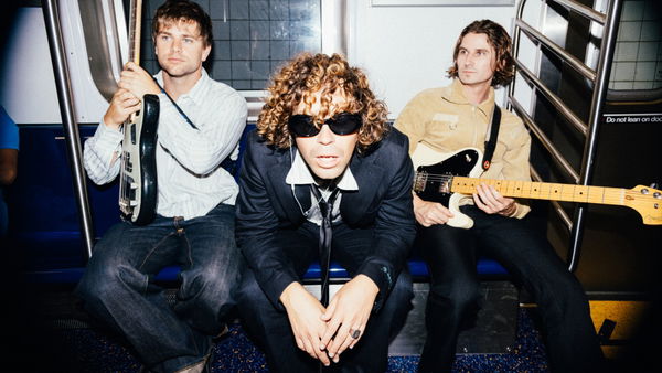 almost monday @ Melkweg 2027-01-31