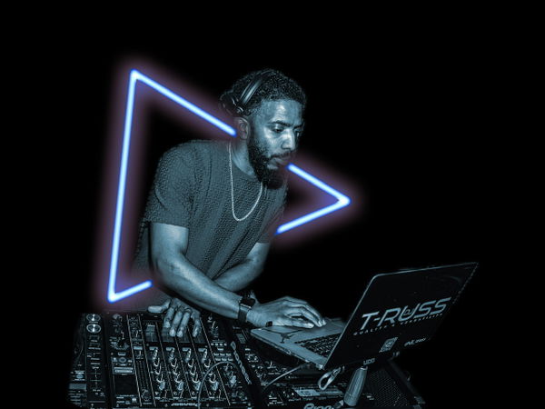 T-Russ @ Market Halls Oxford Street 2026-10-22
