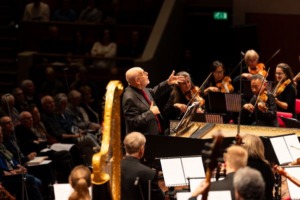 Amsterdam Baroque Orchestra & Choir Ton Koopman dirigent Elisabeth Breuer sopraan Maarten Engeltjes altus Tilman Lichdi