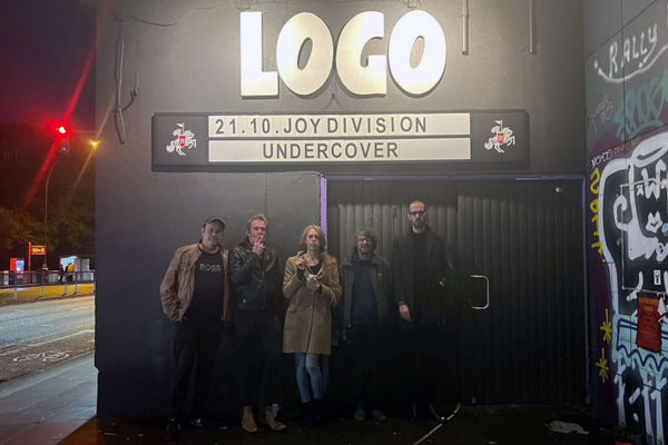 Joy Division Undercover @ LOGO Hamburg 2027-02-24