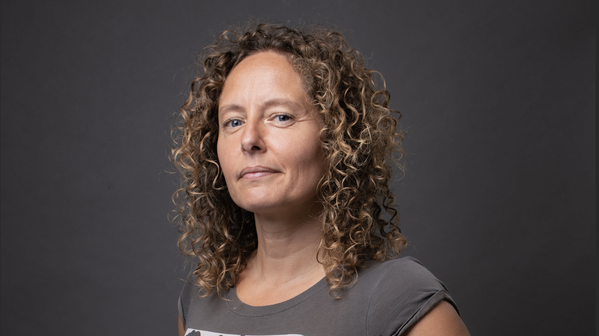 Esther van der Voort - "Mama probeert ook maar wat." @ Comedy Café Amsterdam 2026-10-19