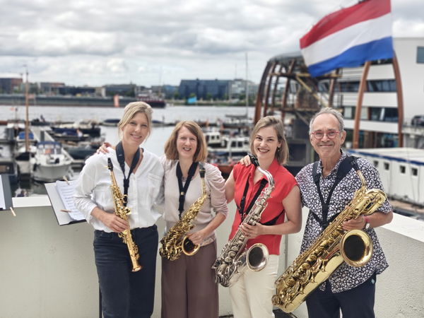Saxofoonkwartet Mag ik van jou @ ZIMIHC theater Stefanus 2026-08-28