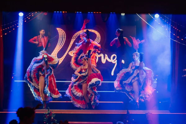 Paris to Vegas Dinnershow @ De Avenue - Dinnershows, Bruiloften, Feesten & Vergaderen 2026-11-20