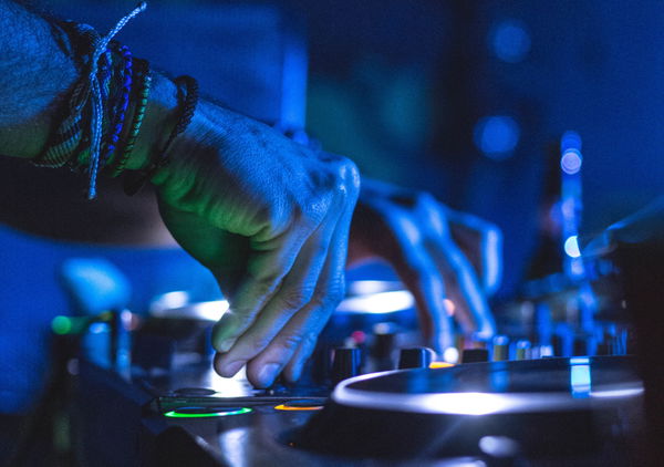 DJ Jay François @ The Lucky Pig Cocktail Bar 2026-11-27
