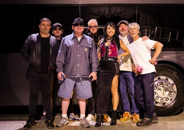 Happy Mondays @ TivoliVredenburg 2027-01-27